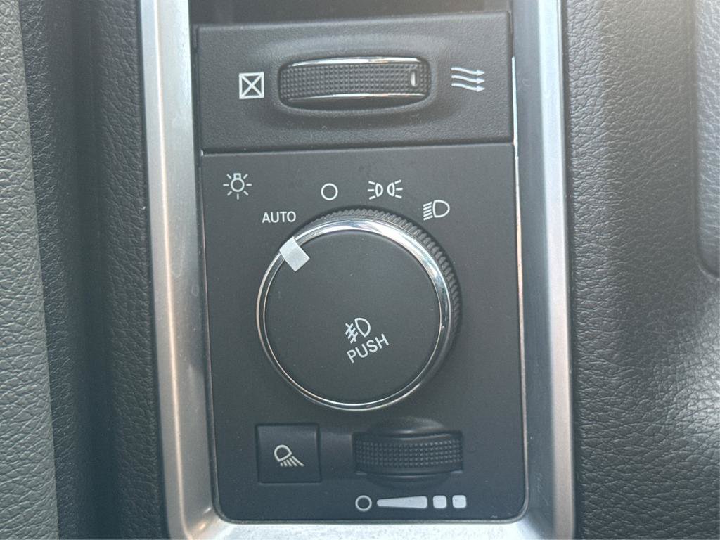 Used 2016 RAM 1500 Big Horn AWD/4WD image 16