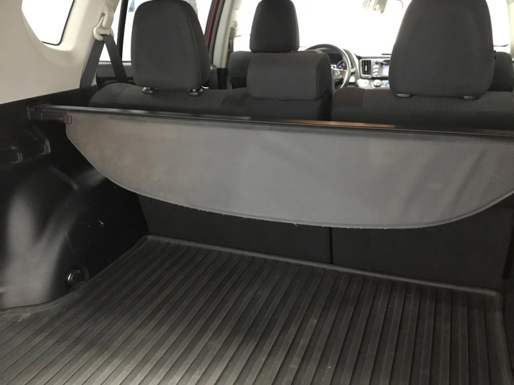 Used 2018 Toyota RAV4 XLE w/ Plus Extra Value Package AWD/4WD image 40