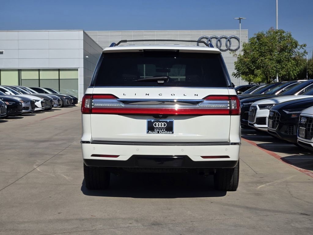 Used 2020 Lincoln Navigator Black Label w/ Cargo Convenience Package image 7