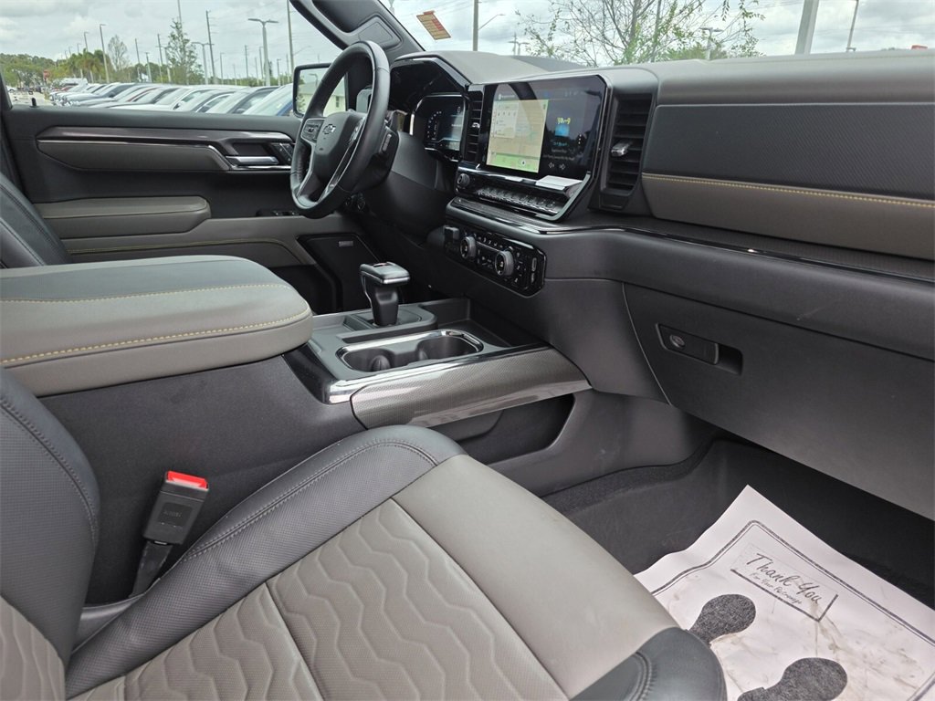 Used 2023 Chevrolet Silverado 1500 ZR2 w/ Technology Package image 9