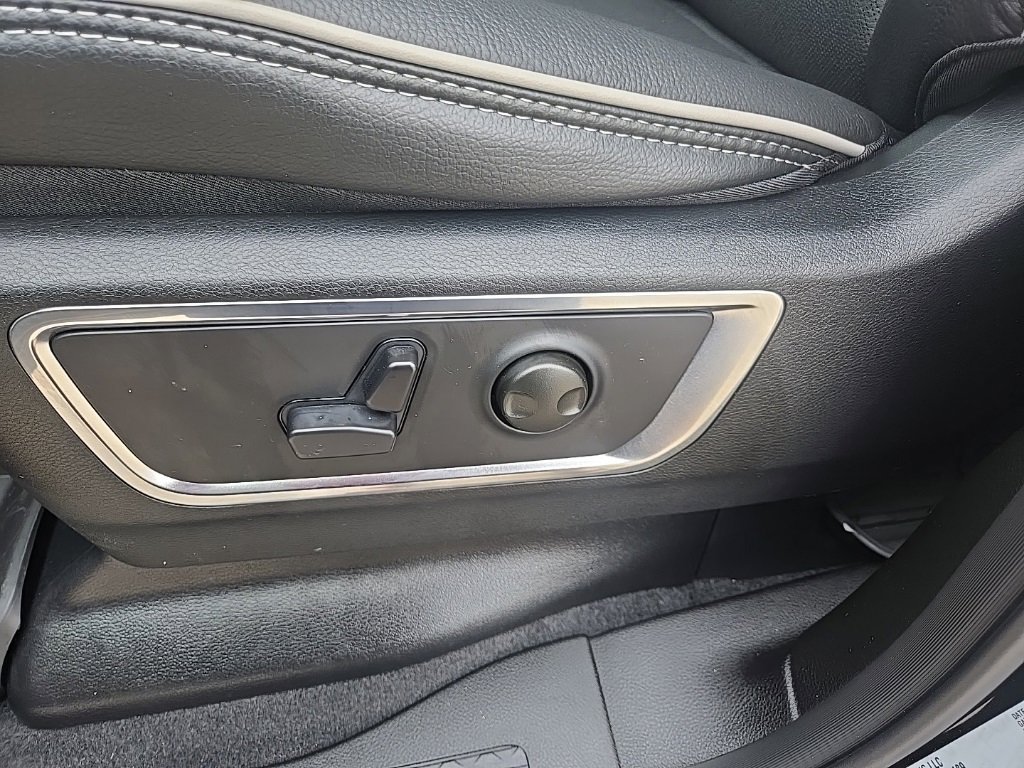 New 2026 RAM 1500 Laramie w/ Night Edition image 44