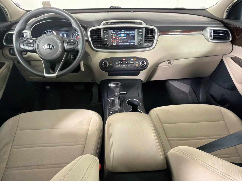 Used 2018 Kia Sorento FWD image 22