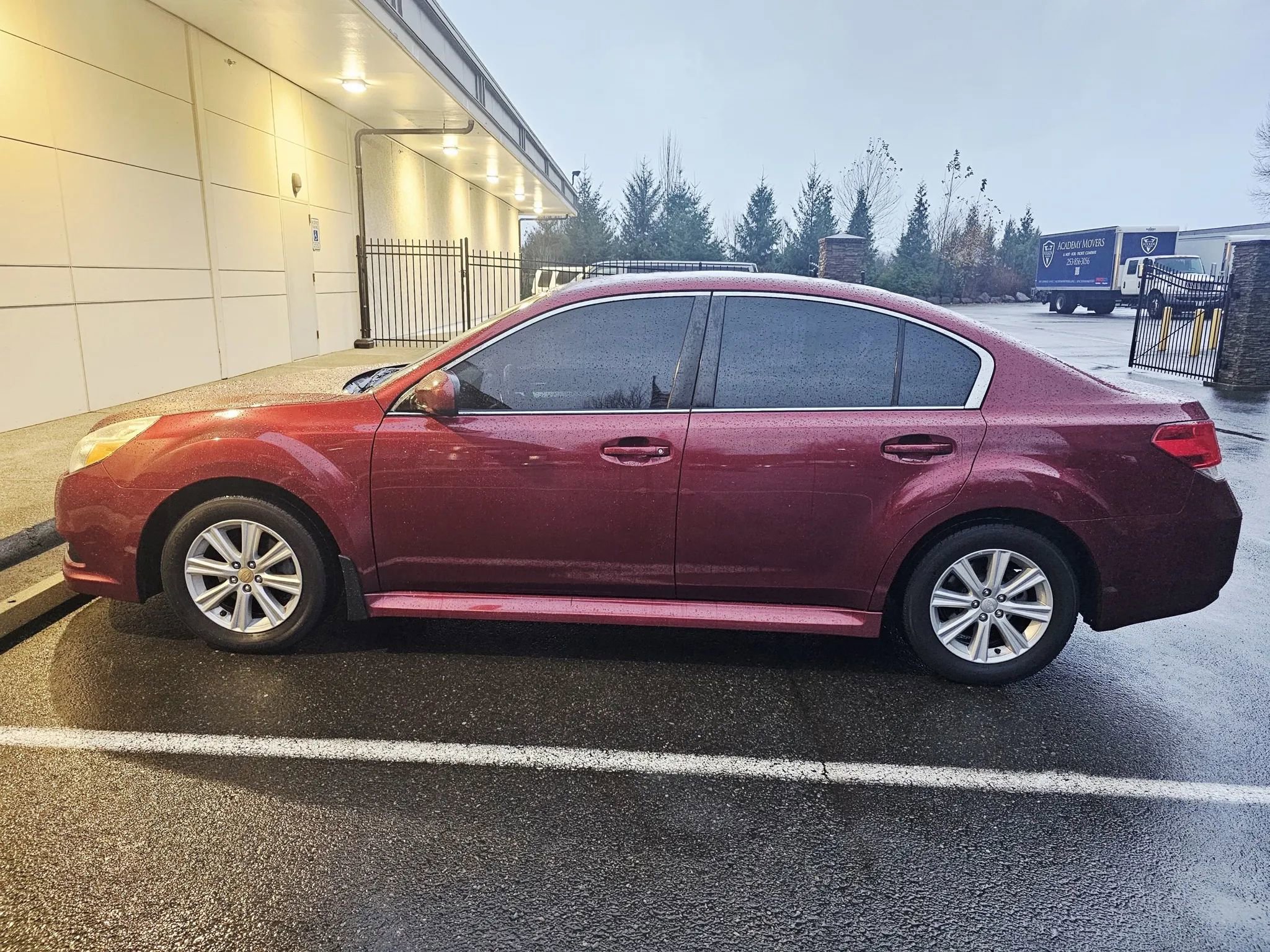 Used 2011 Subaru Legacy 2.5i Premium w/ All-Weather Pkg image 2