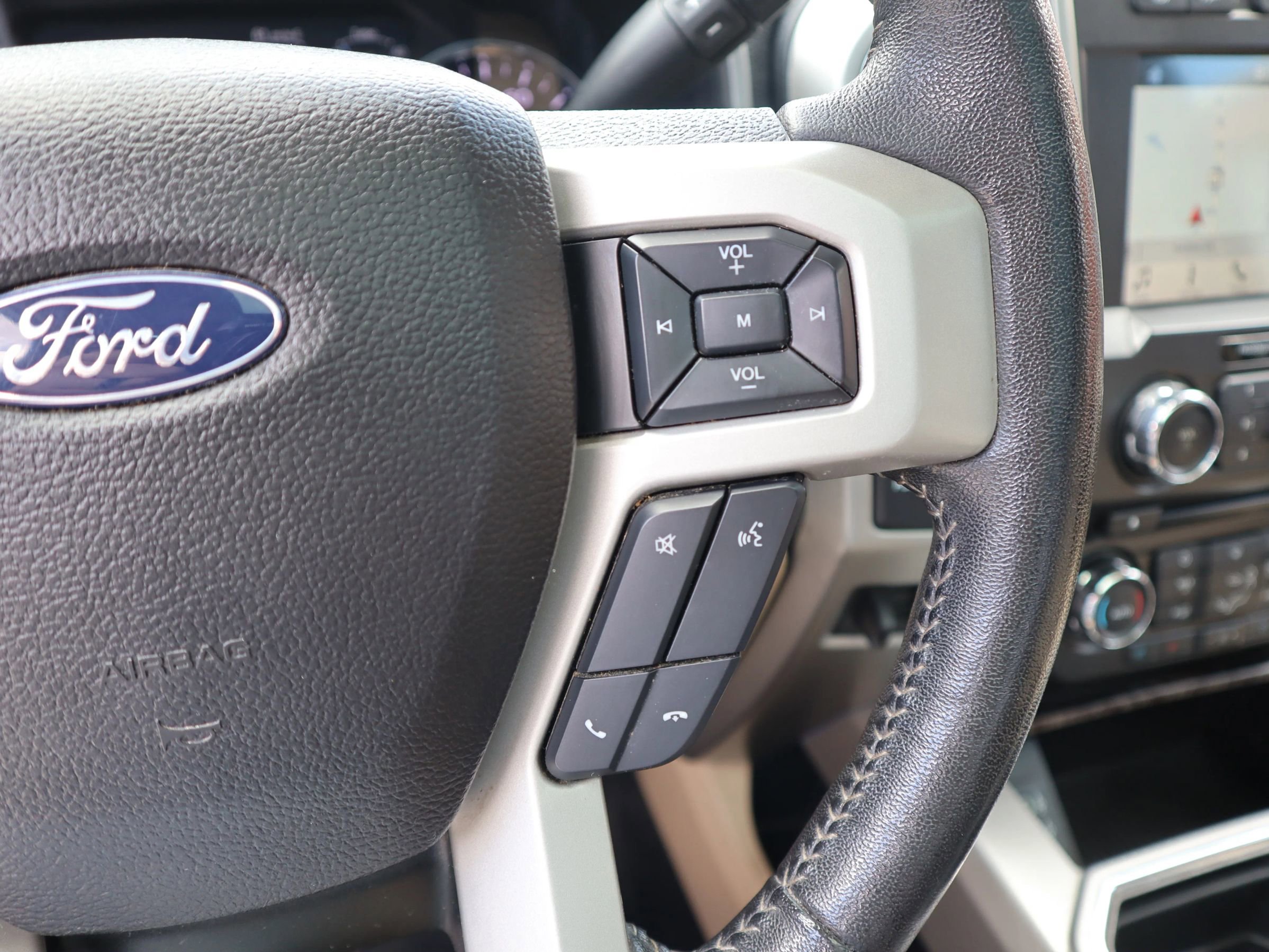 Used 2018 Ford F250 Lariat w/ Lariat Ultimate Package image 21