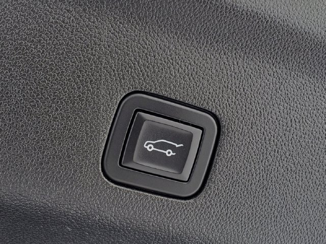 Certified 2024 GMC Yukon SLT AWD/4WD image 33