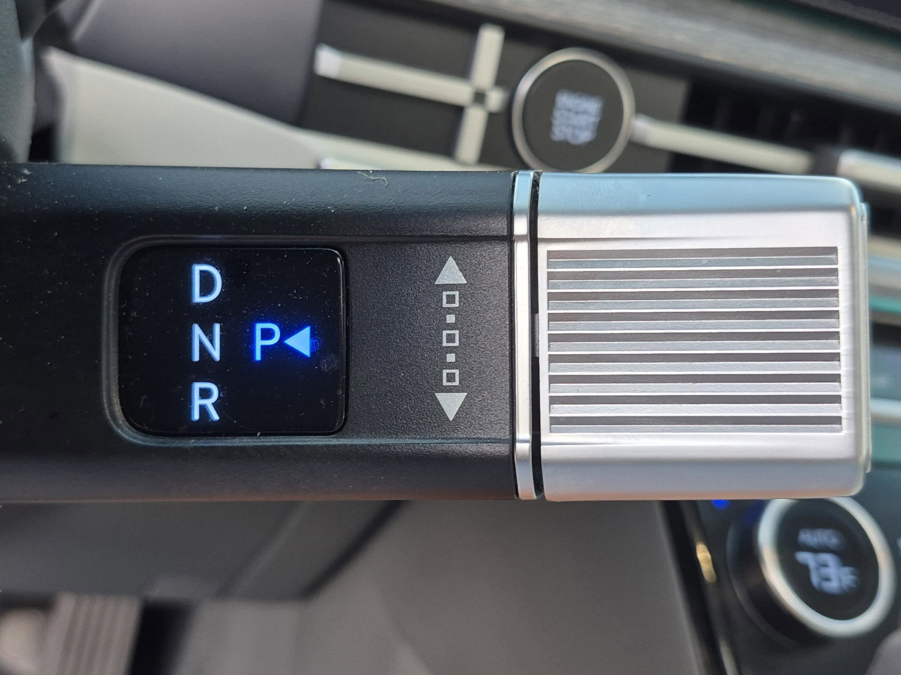 Used 2025 Hyundai Santa Fe Calligraphy FWD image 34