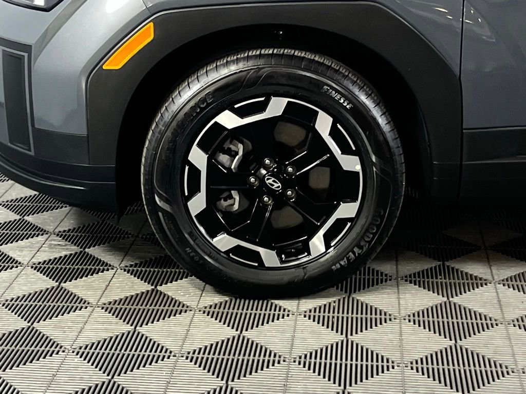 Used 2025 Hyundai Santa Fe SEL image 12