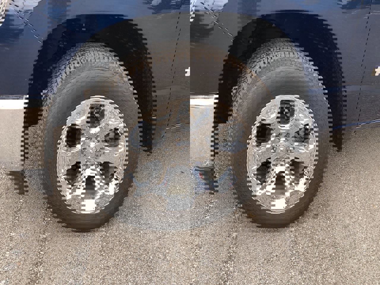 Used 2022 RAM 1500 Big Horn image 2