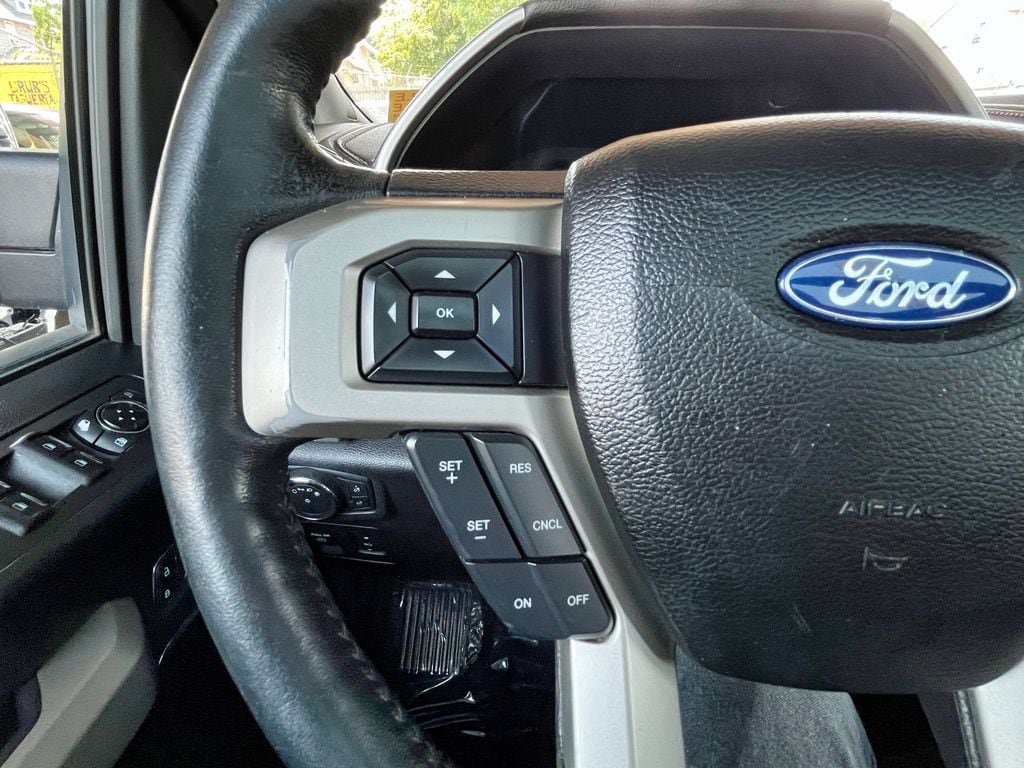 Used 2018 Ford F150 Lariat w/ Equipment Group 502A Luxury AWD/4WD image 25