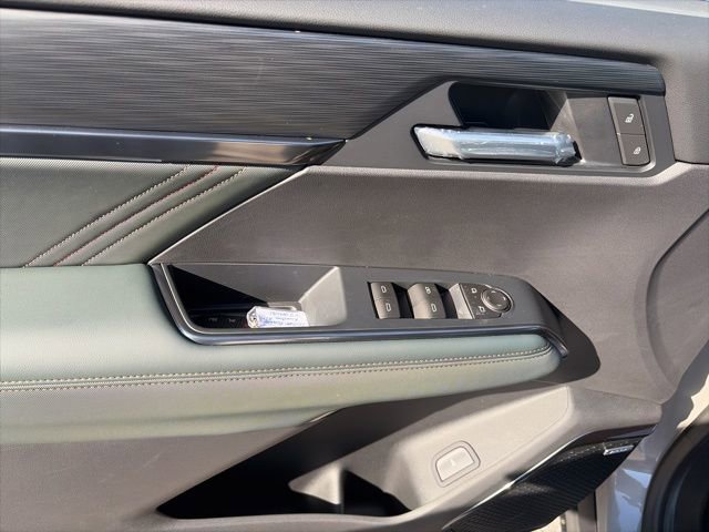 New 2026 GMC Acadia AT4 w/ LPO, Floor Liner Package image 17