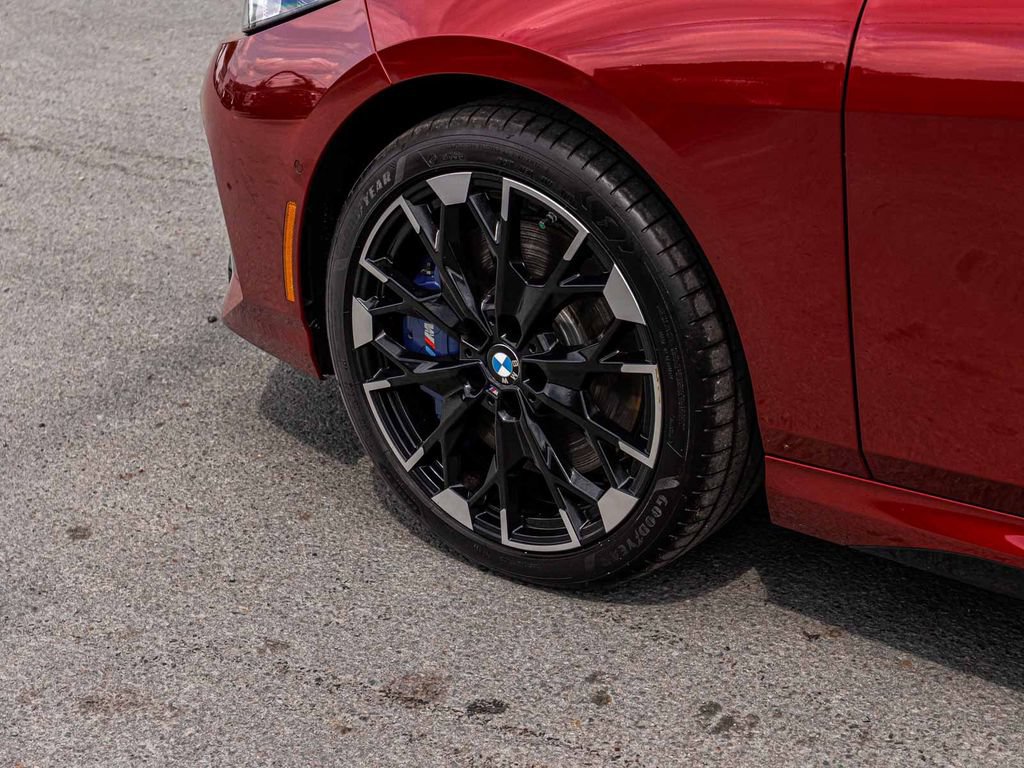 Used 2025 BMW M235i xDrive w/ Premium Package AWD/4WD image 7