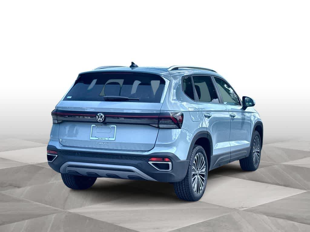 New 2026 Volkswagen Taos SE FWD image 8