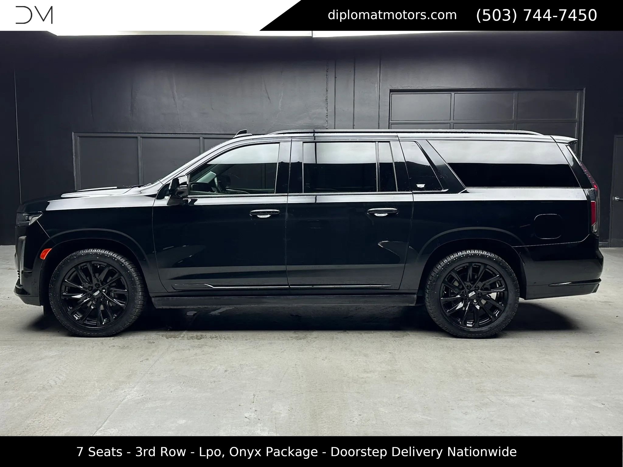 Used 2023 Cadillac Escalade ESV Sport Platinum w/ LPO, ONYX Package AWD/4WD image 4