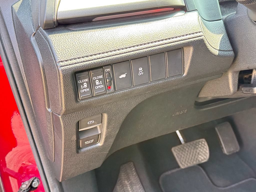 Used 2025 Honda Odyssey Sport-L image 19