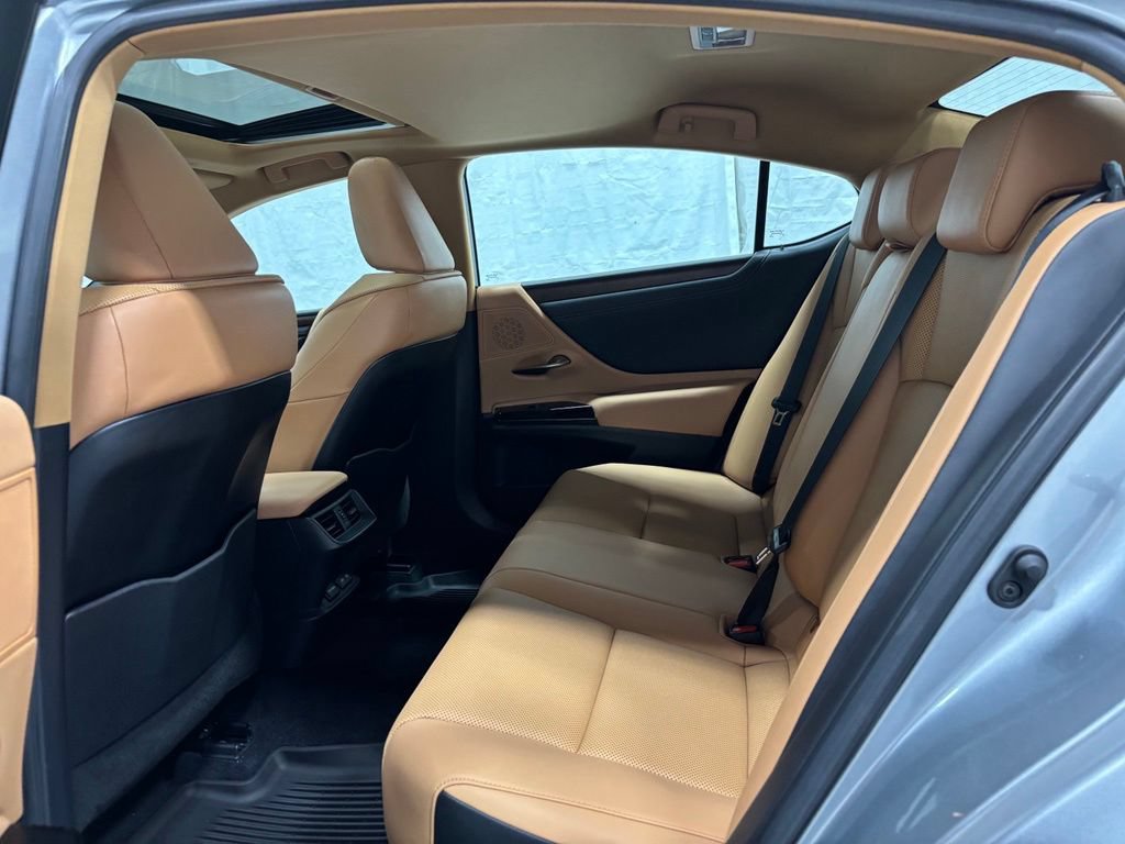 Used 2022 Lexus ES 250 w/ Premium Package AWD/4WD image 46