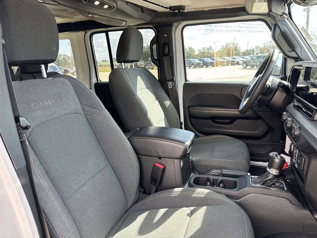 Used 2024 Jeep Wrangler Sahara image 23