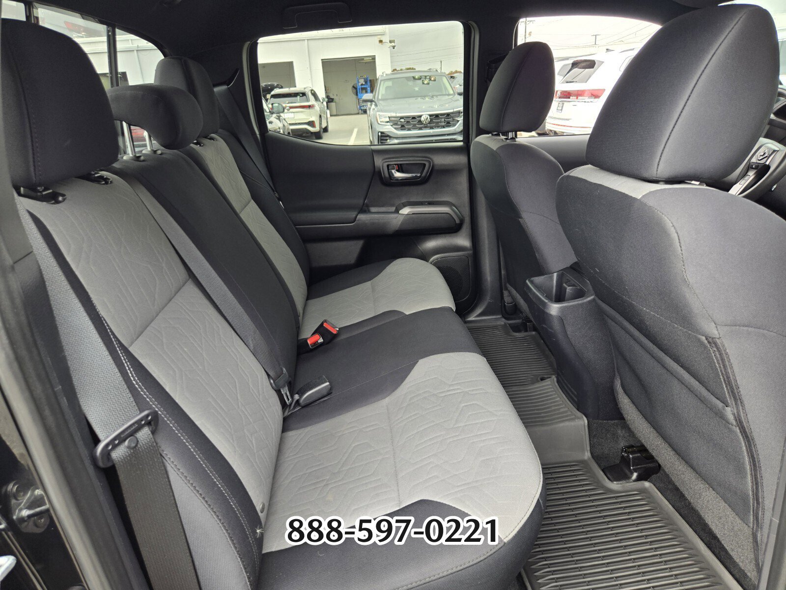 Used 2021 Toyota Tacoma TRD Off-Road image 18