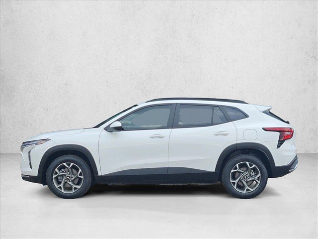 Used 2025 Chevrolet Trax LT w/ LT Convenience Package FWD image 5