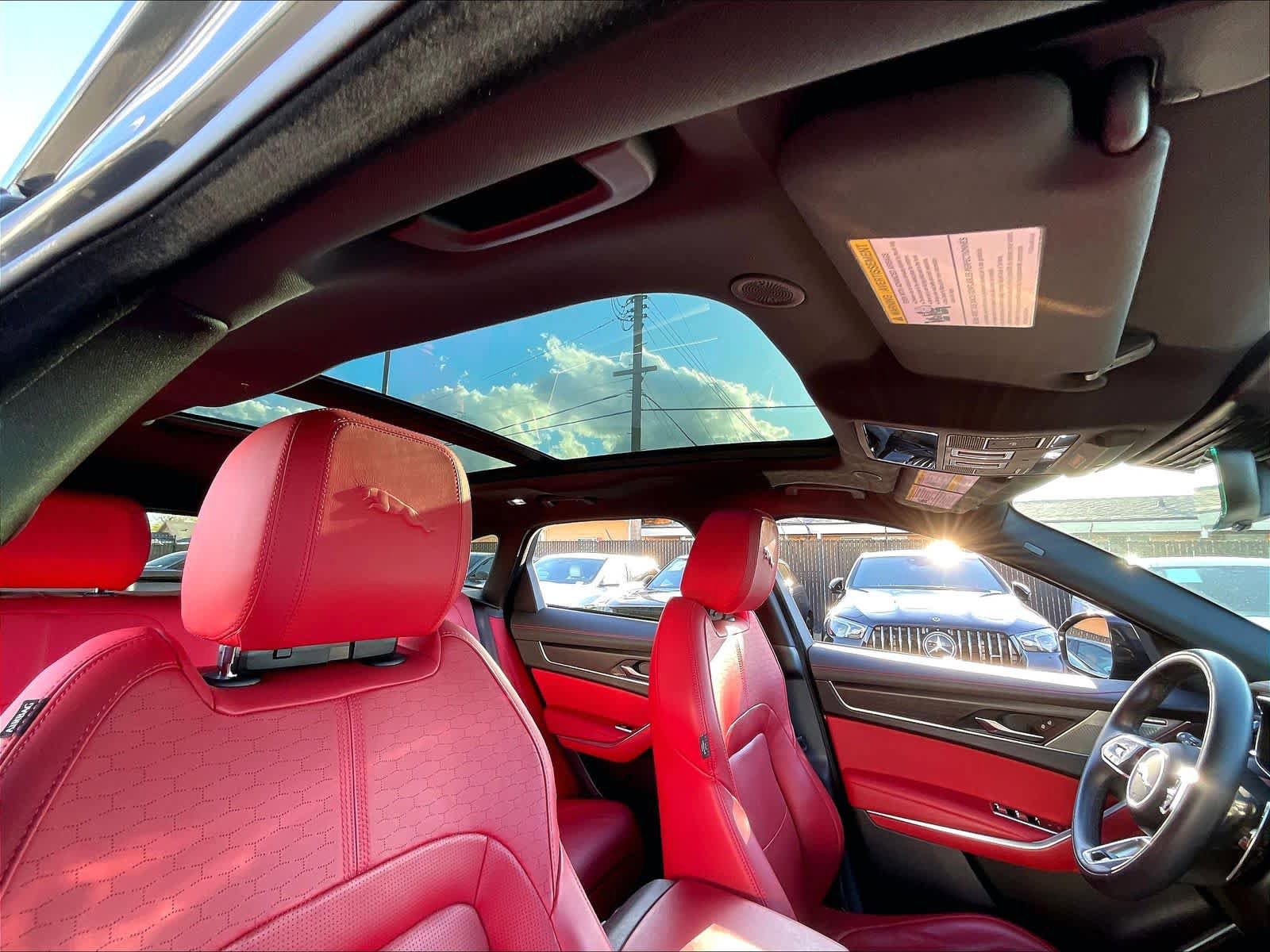 Used 2025 Jaguar F-PACE R-Dynamic S image 23