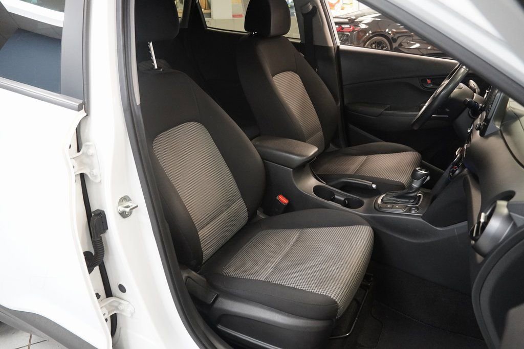 Used 2020 Hyundai Kona SEL image 25