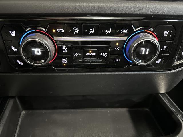 Used 2023 Chevrolet Silverado 1500 ZR2 AWD/4WD image 19