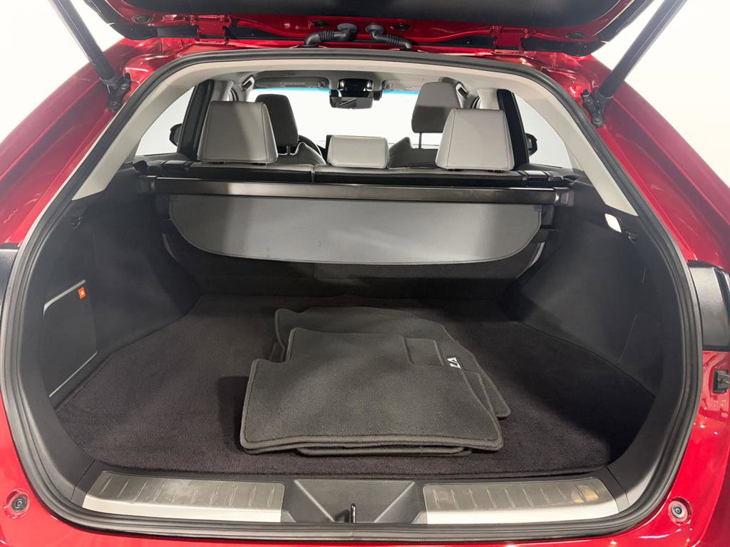 Used 2023 Toyota Venza Limited image 9