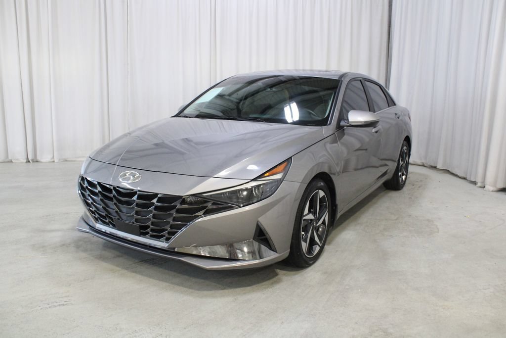 Used 2023 Hyundai Elantra Limited FWD image 35