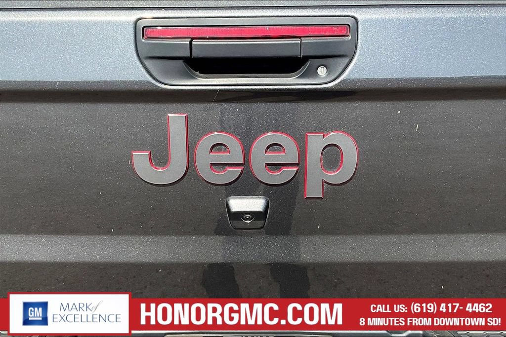 Used 2024 Jeep Gladiator Rubicon w/ Technology Group AWD/4WD image 24