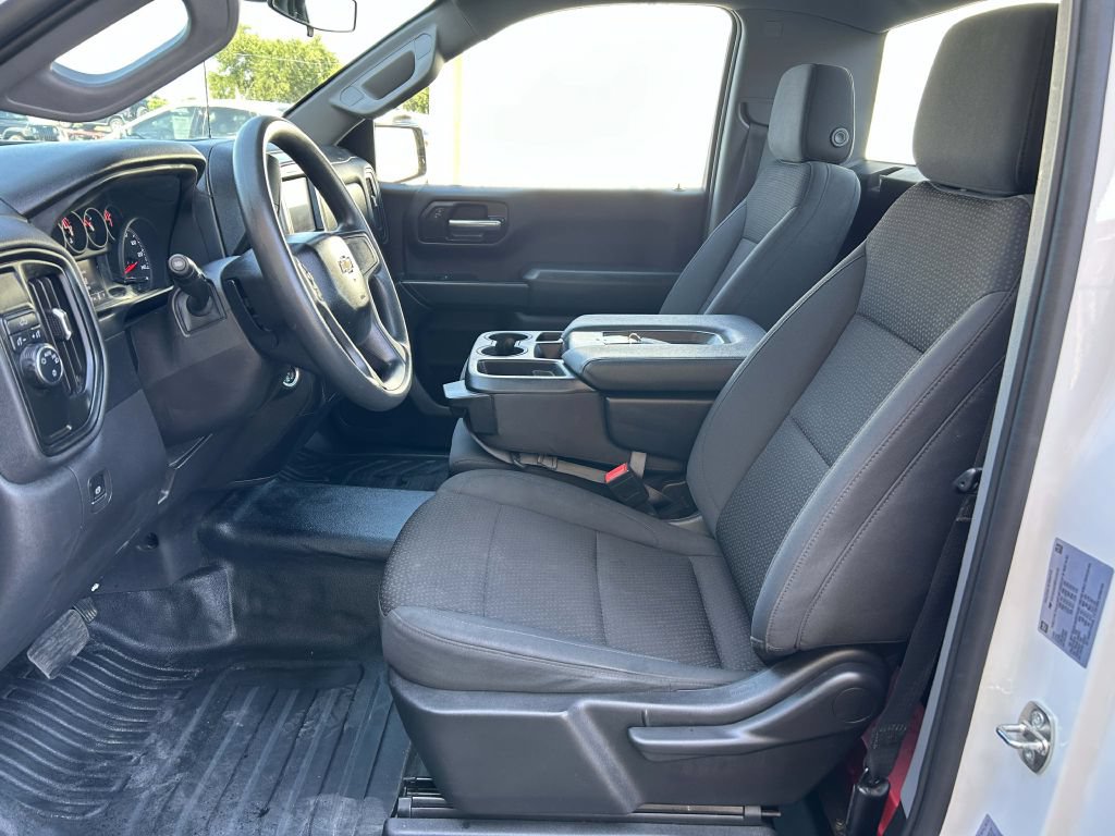 Used 2025 Chevrolet Silverado 1500 W/T RWD image 9