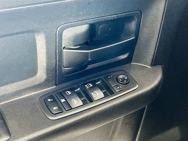 Used 2018 RAM 1500 Express w/ Express Value Package AWD/4WD image 15