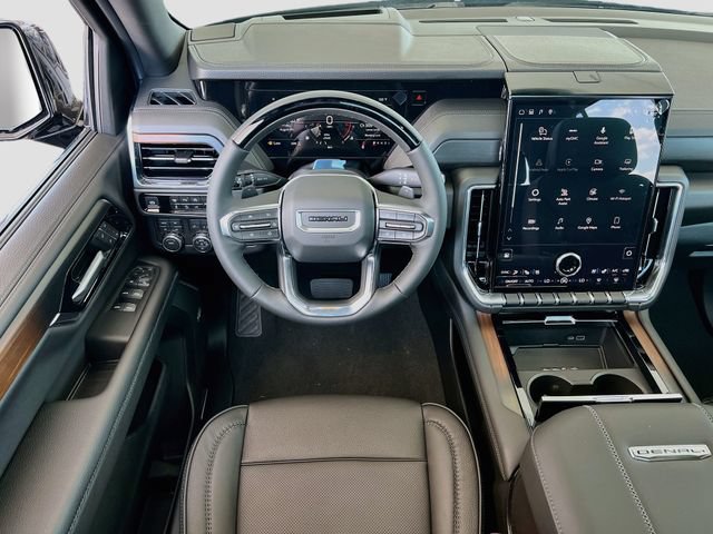 New 2026 GMC Yukon Denali w/ Denali Reserve Package AWD/4WD image 16