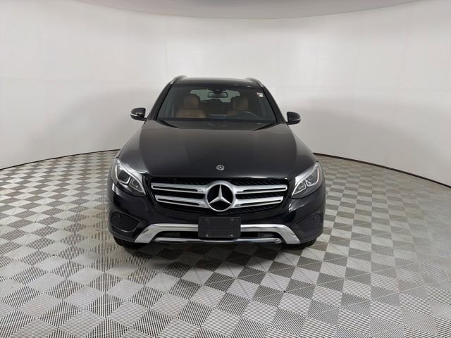 Used 2019 Mercedes-Benz GLC 300 4MATIC image 2