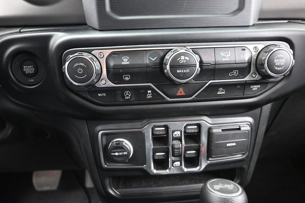 Used 2022 Jeep Wrangler Unlimited Sport AWD/4WD image 14