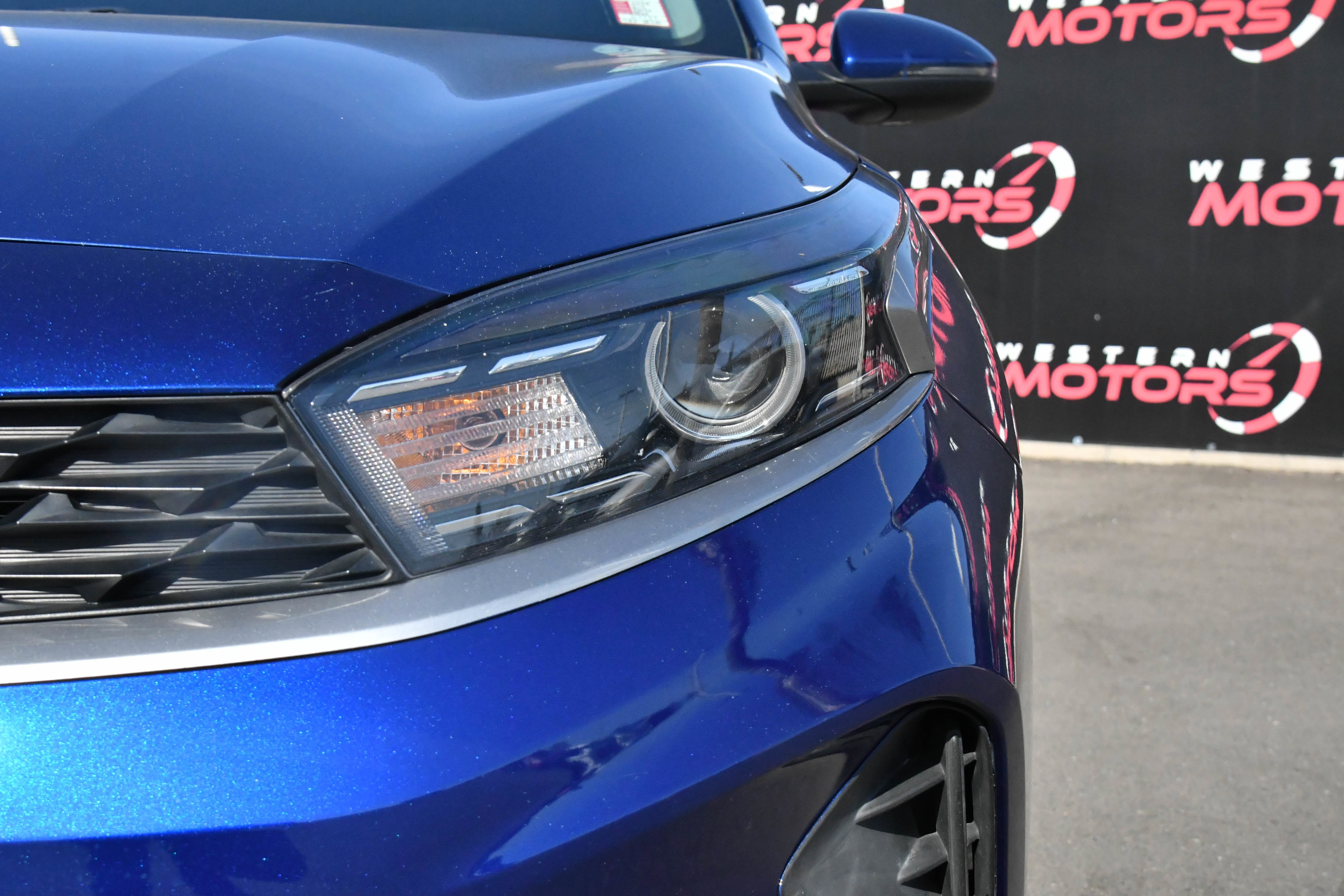 Used 2024 Kia Forte LXS w/ LXS Technology Package FWD image 11