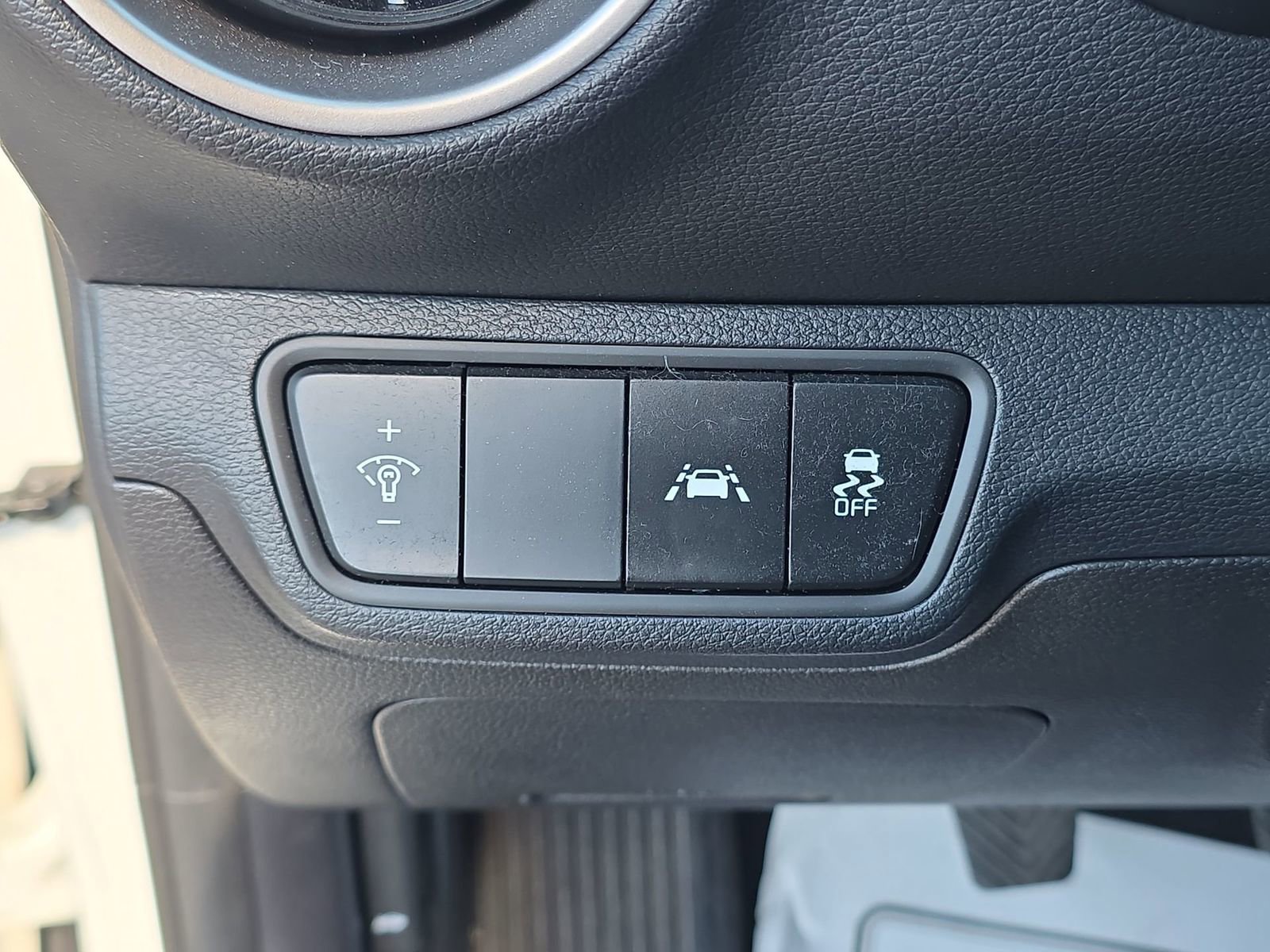 Used 2021 Kia Forte FE image 23