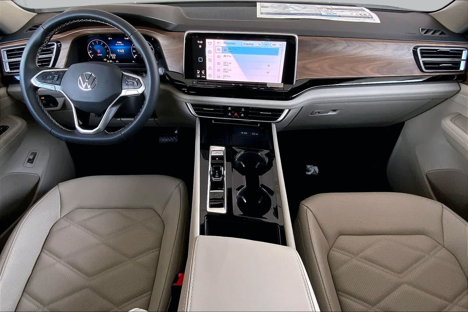 New 2026 Volkswagen Atlas SE FWD image 5