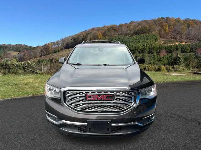 Used 2017 GMC Acadia Denali w/ Technology Package image 2