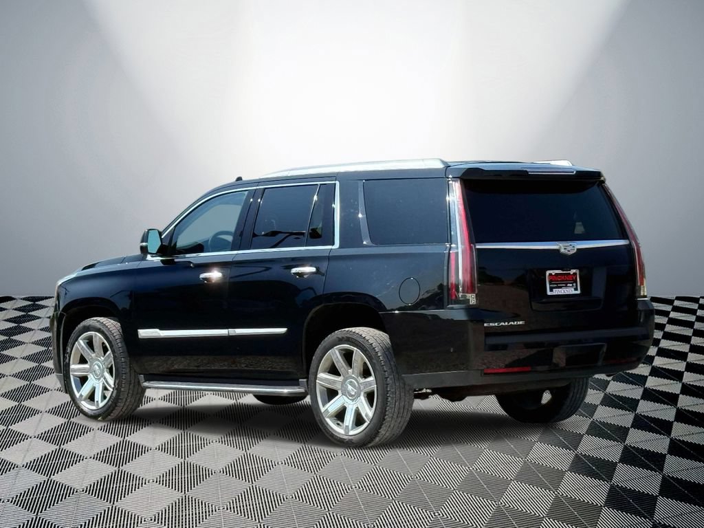 Used 2019 Cadillac Escalade Luxury AWD/4WD image 6