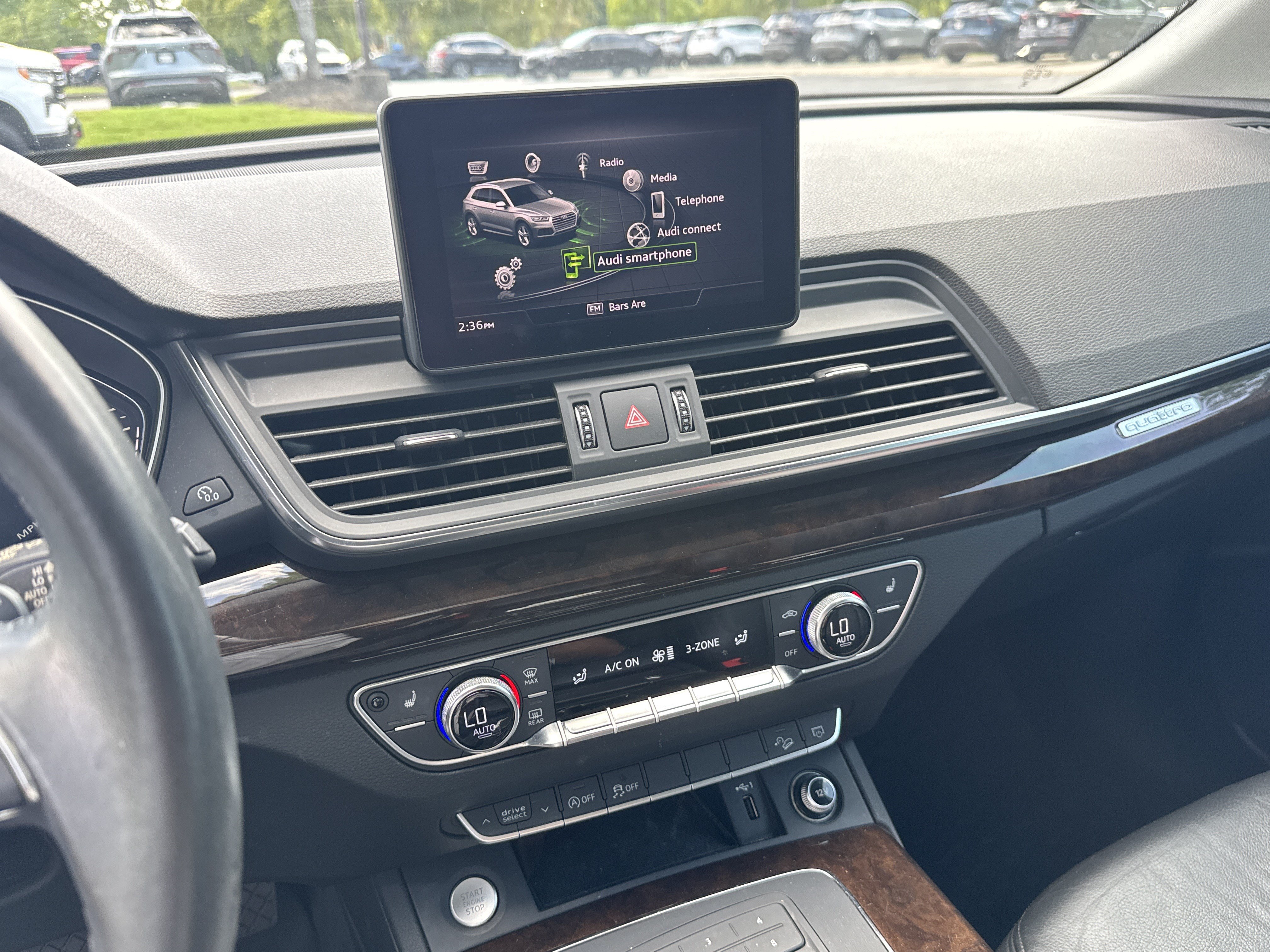 Used 2019 Audi Q5 2.0T Premium w/ Convenience Package AWD/4WD image 11
