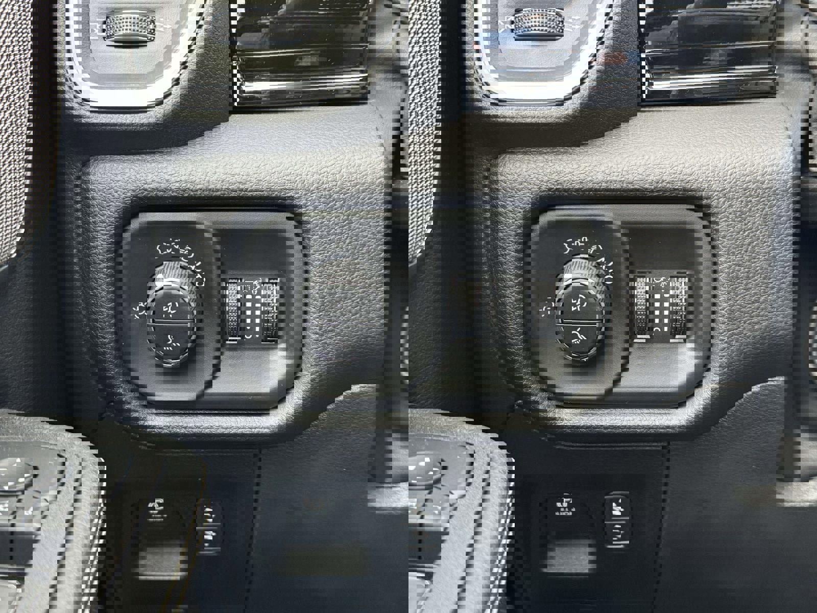 New 2026 RAM 1500 Laramie w/ Night Edition image 20