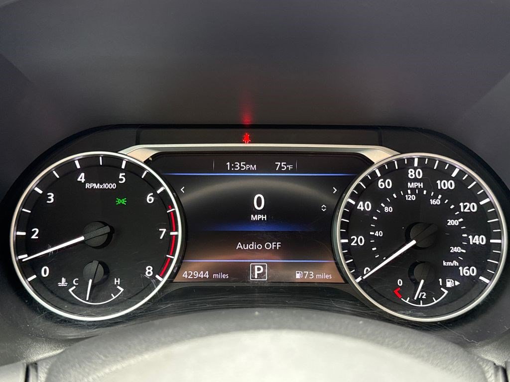 Used 2023 Nissan Sentra SR w/ Midnight Edition Package FWD image 25