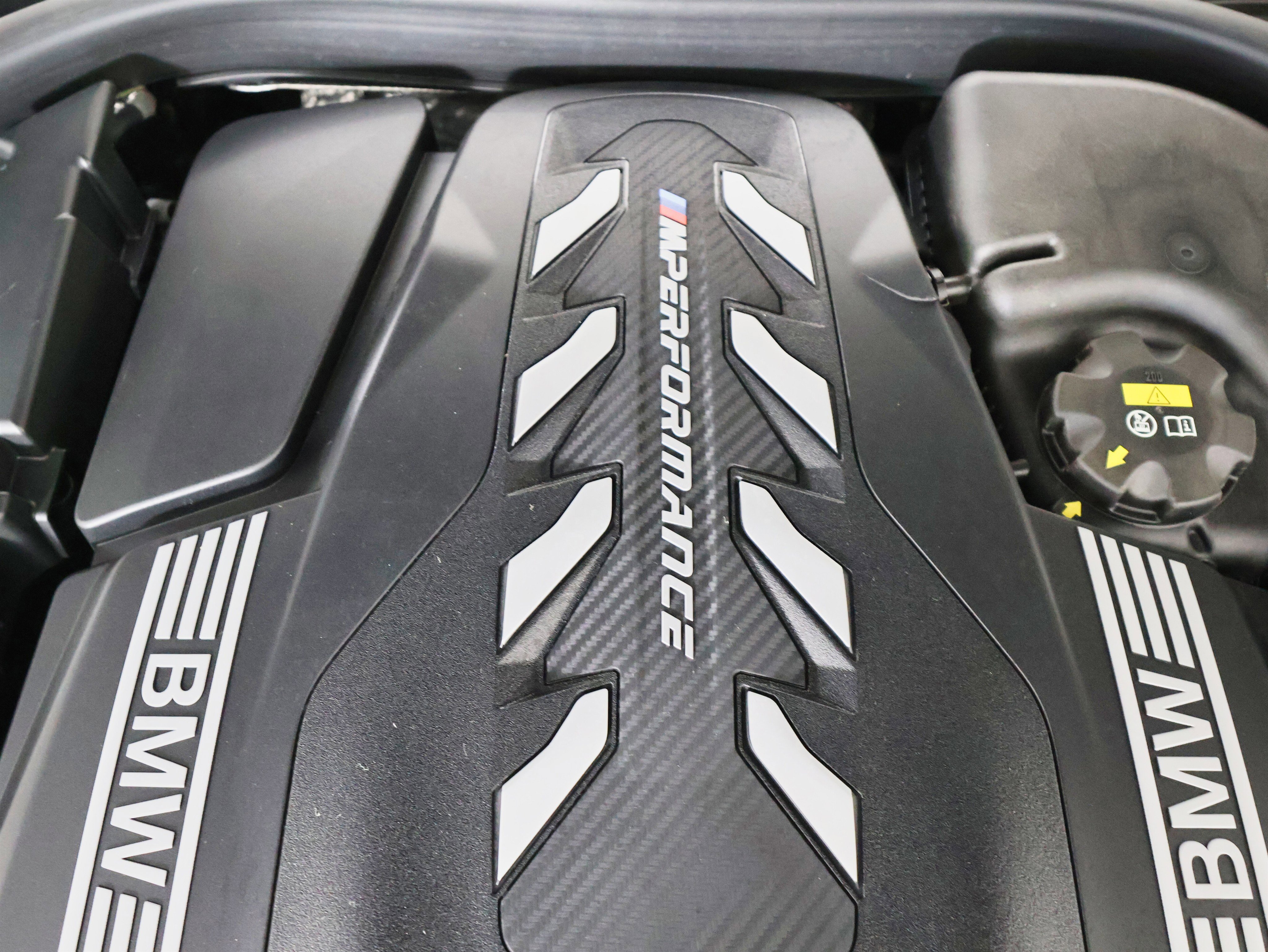 Used 2021 BMW M850i xDrive Convertible image 59