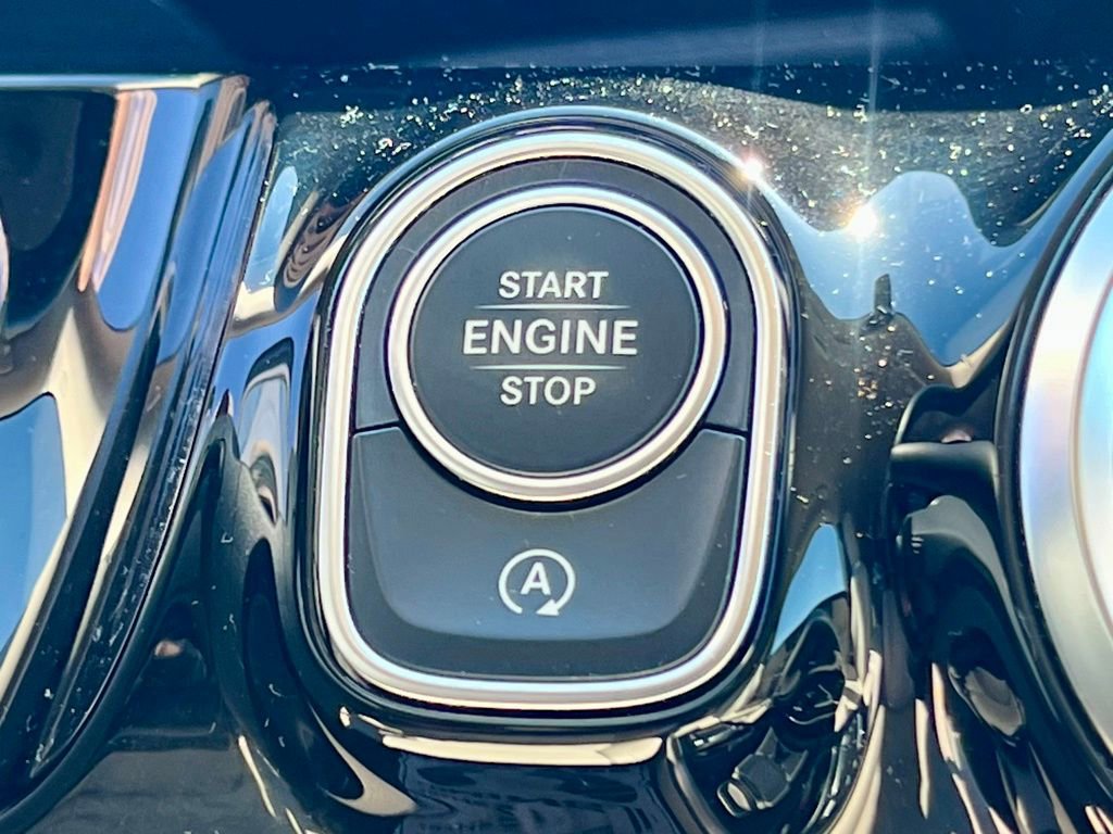 Certified 2023 Mercedes-Benz GLA 250 4MATIC image 38