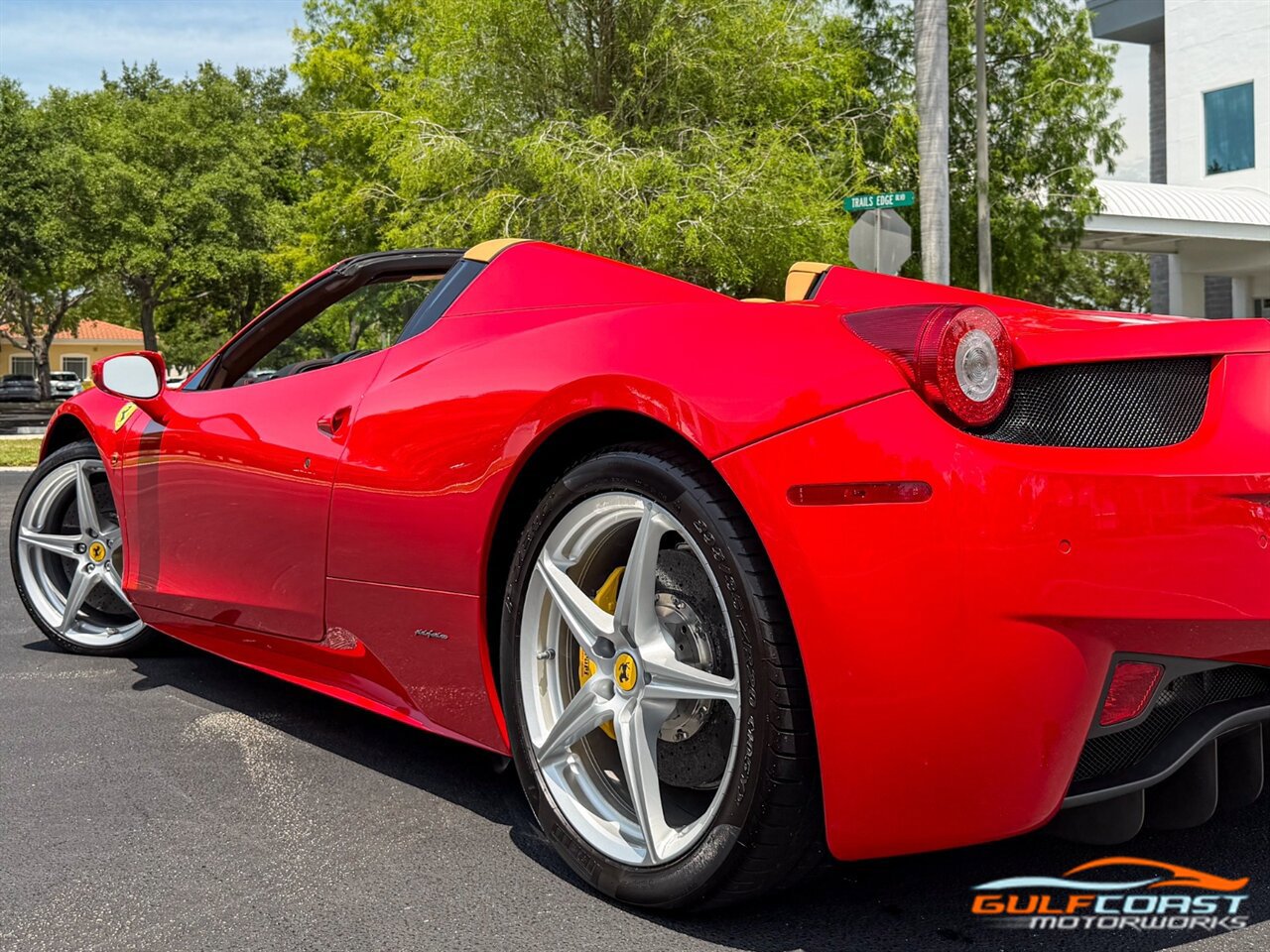 Used 2012 Ferrari 458 Spider RWD image 46