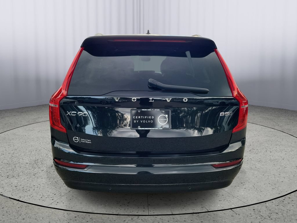 Used 2023 Volvo XC90 B5 Core AWD/4WD image 3