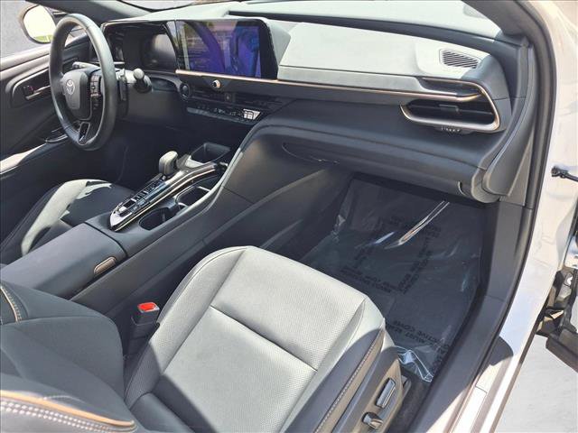 Certified 2025 Toyota Crown Signia AWD/4WD image 20