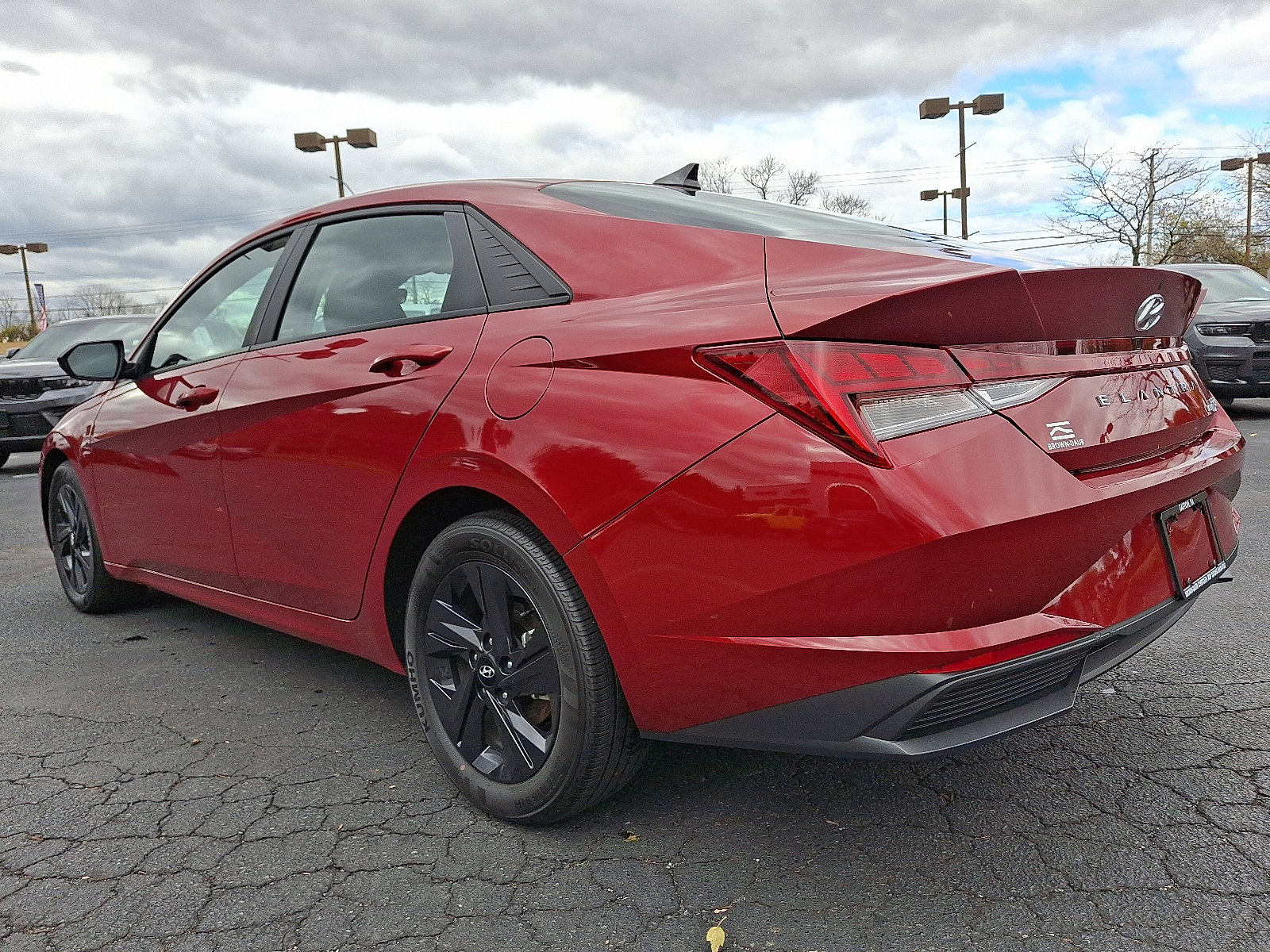 Used 2023 Hyundai Elantra Blue w/ Preferred Accessory Package image 4