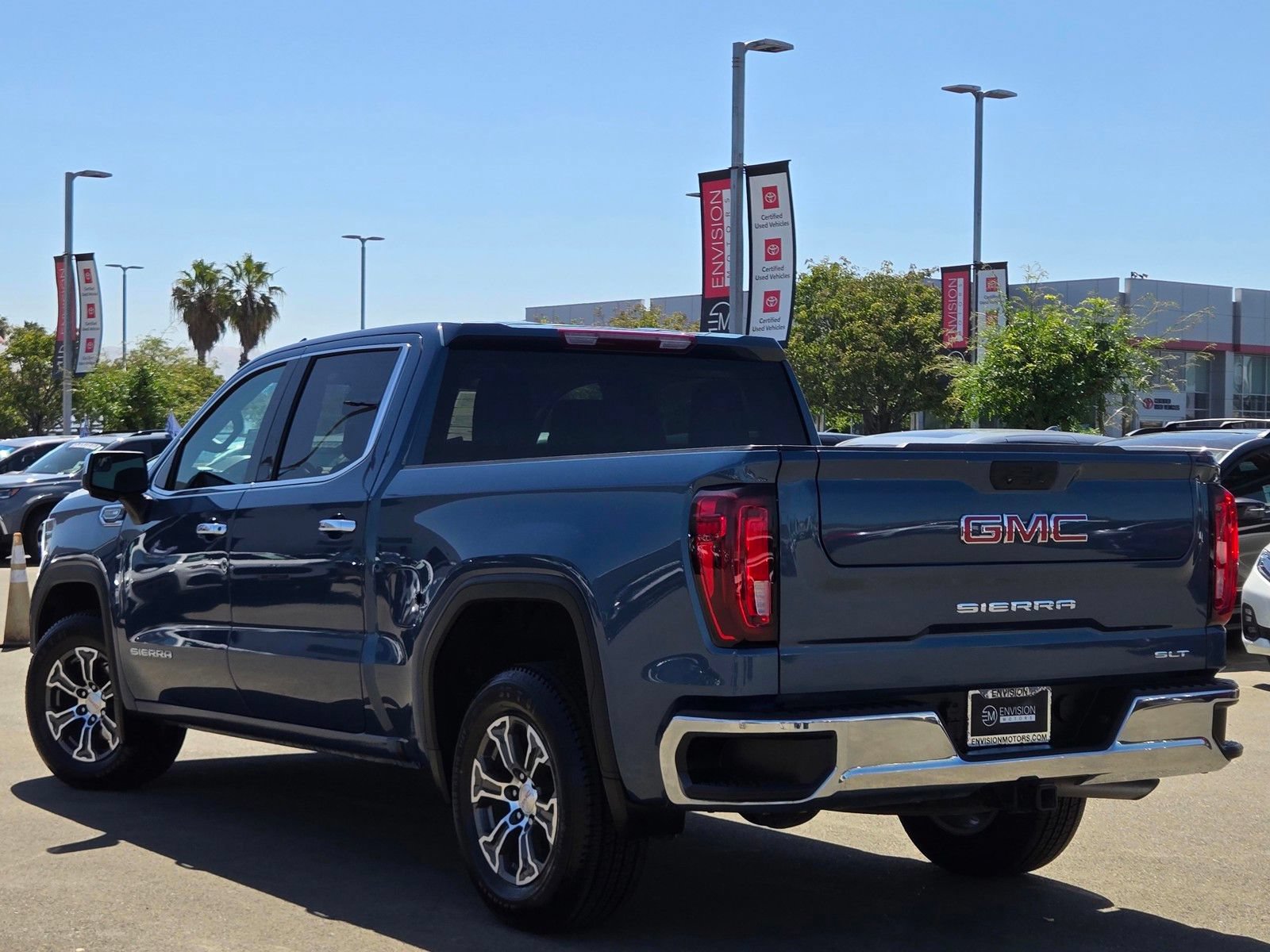 Used 2024 GMC Sierra 1500 SLT RWD image 5