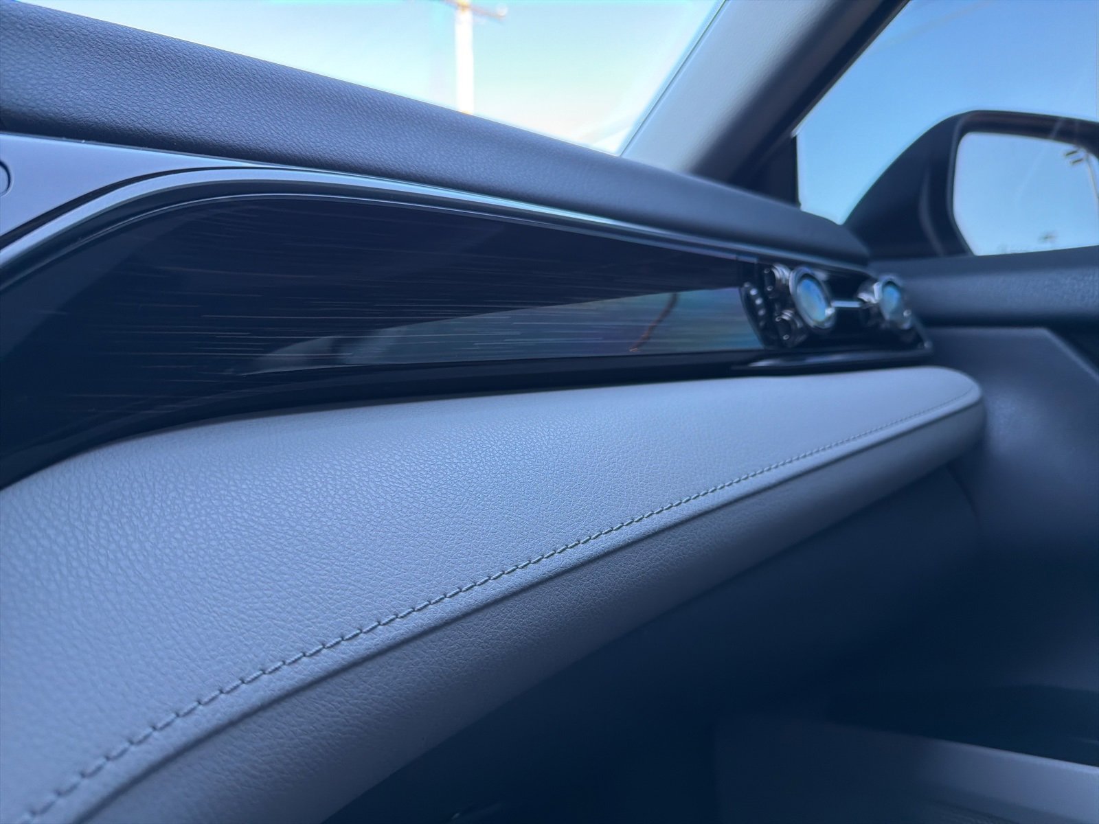 Used 2020 Toyota Camry LE image 37