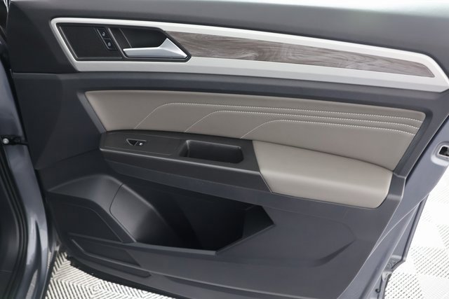 Used 2022 Volkswagen Atlas Cross Sport SE image 28